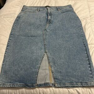 EUC Banana Republic denim skirt